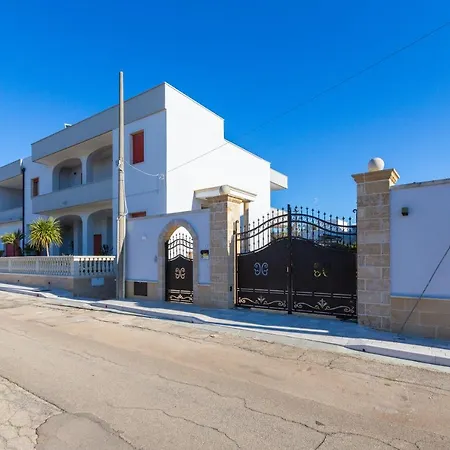 Casa Vacanze Chiara Apartment